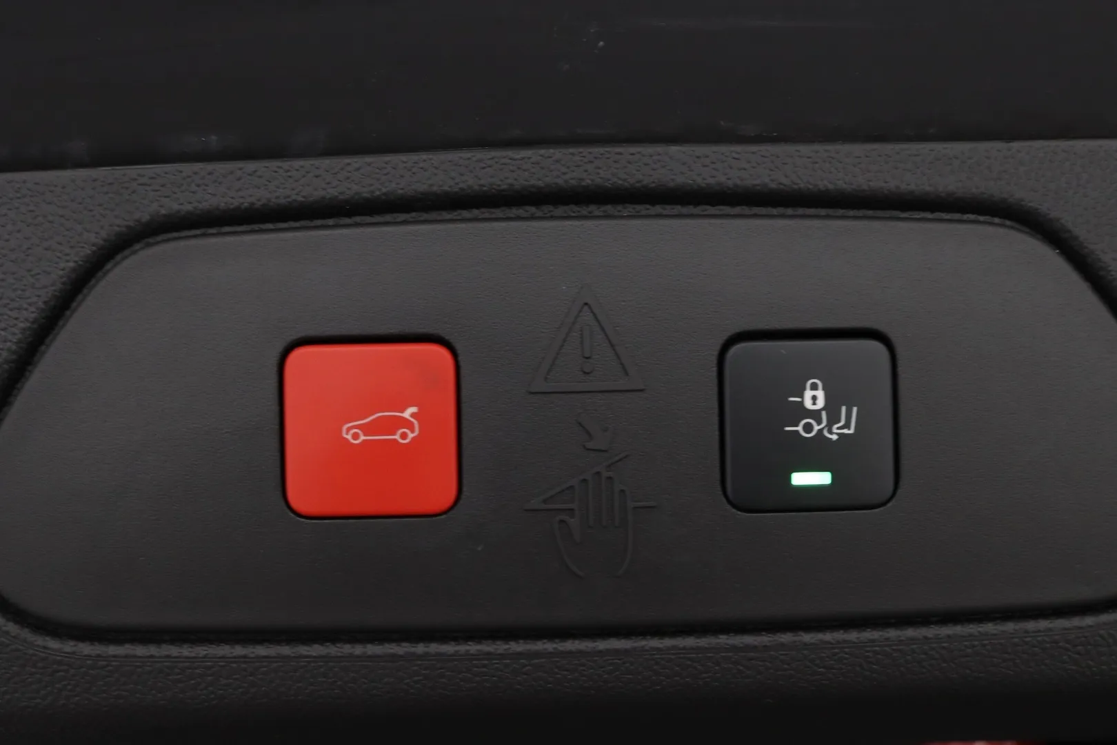 Opel Grandland RUX-565 carousel image