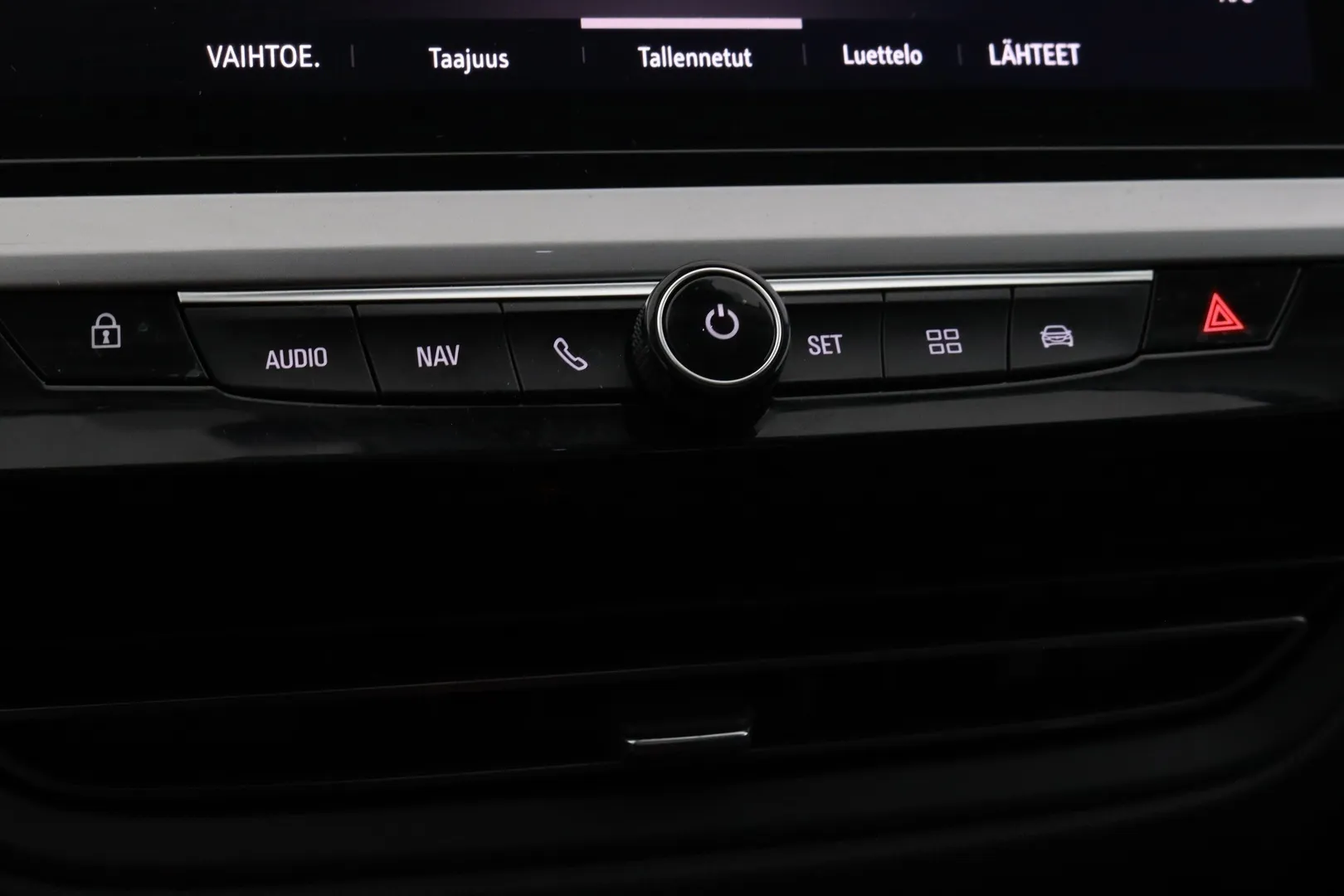 Opel Grandland RUX-565 carousel image