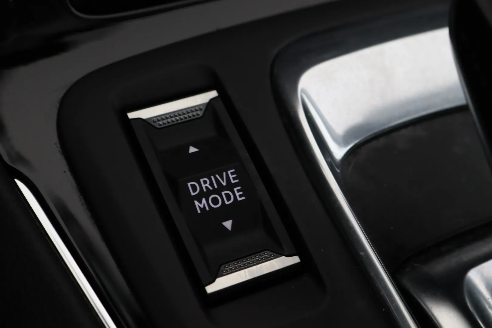 Opel Grandland RUX-565 carousel image