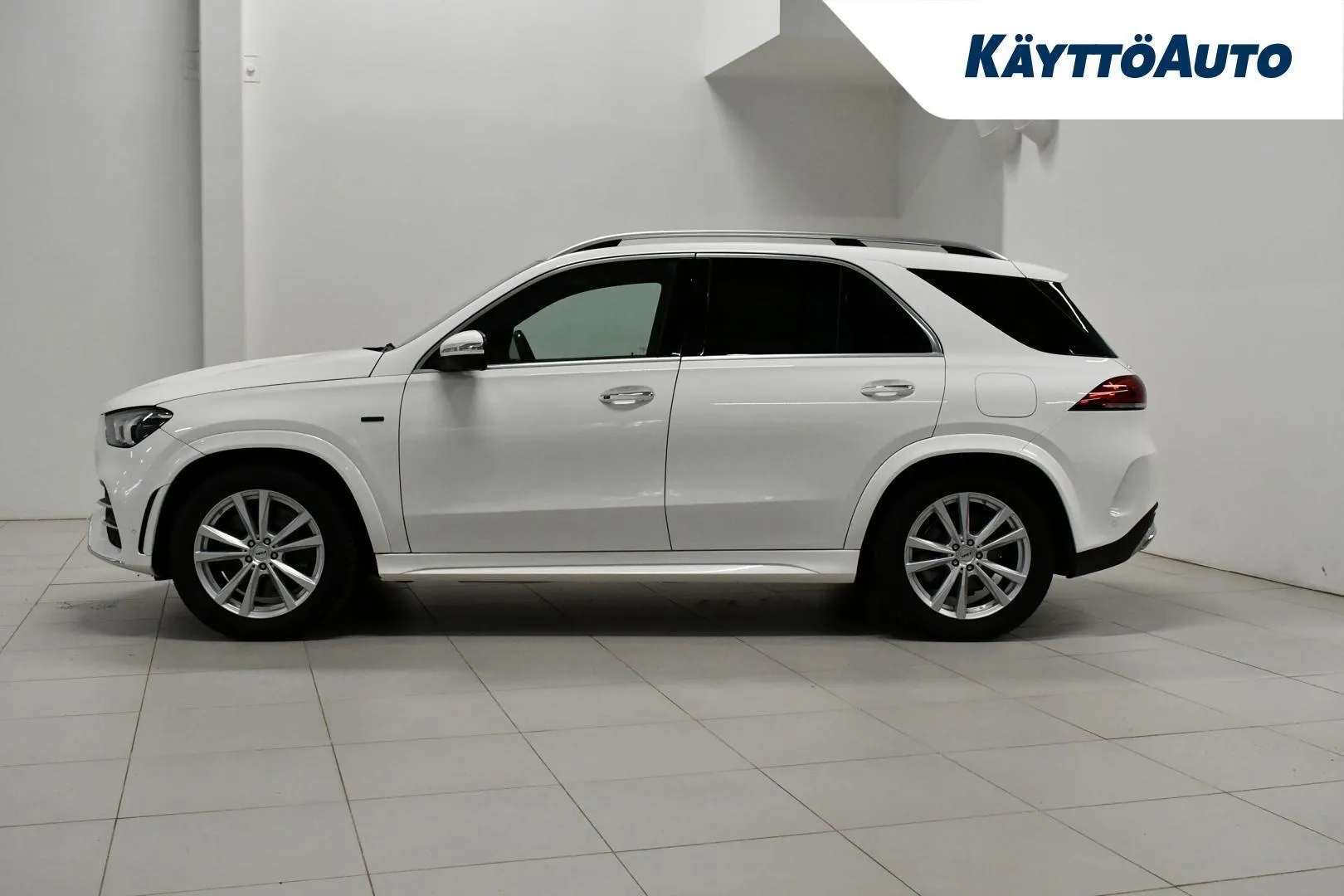 Mercedes-Benz GLE SPJ-475 carousel image