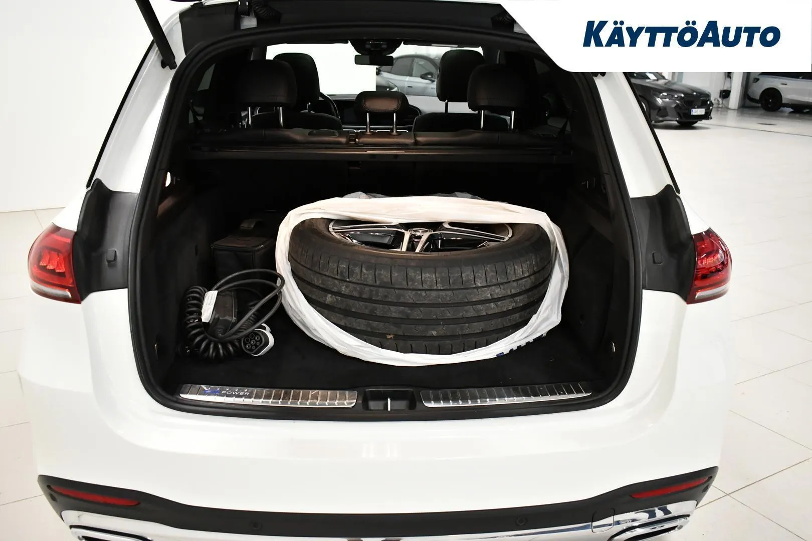 Mercedes-Benz GLE SPJ-475 carousel image