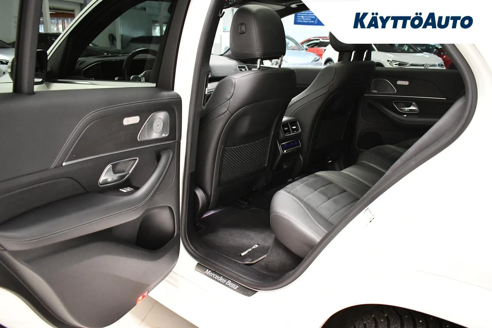 Mercedes-Benz GLE SPJ-475 carousel image