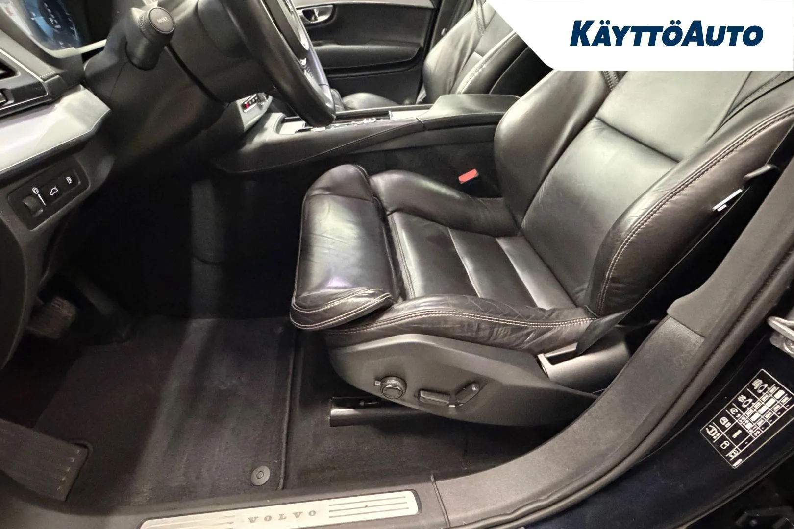 Volvo XC90 XXH-569 carousel image