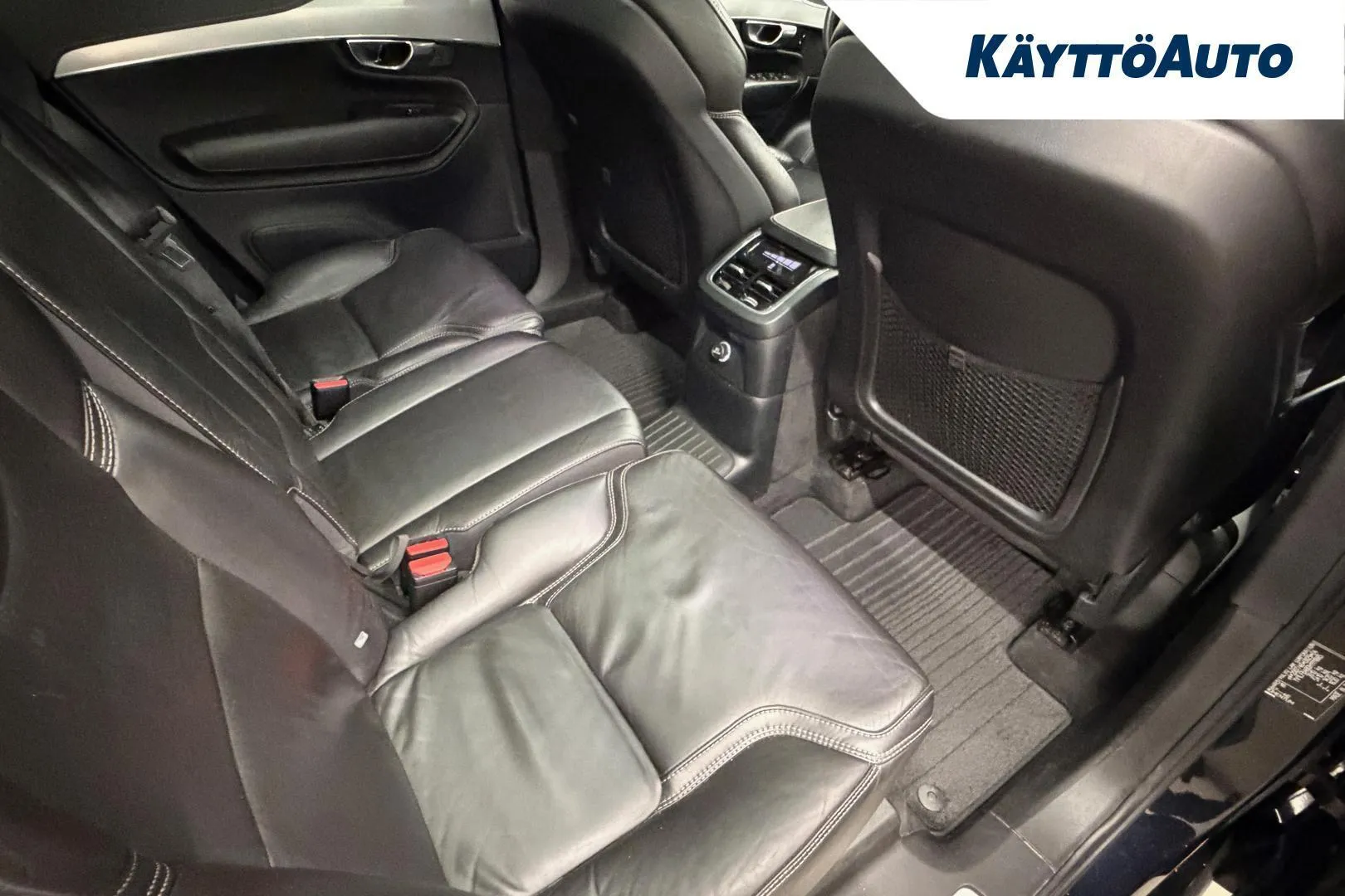 Volvo XC90 XXH-569 carousel image