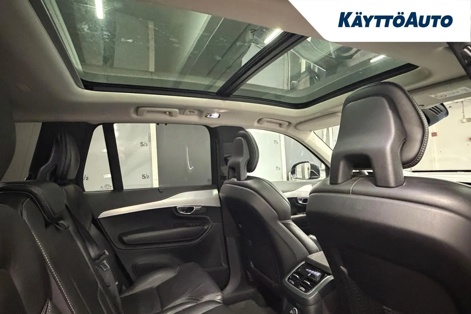 Volvo XC90 XXH-569 carousel image