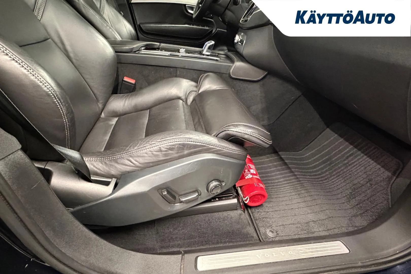 Volvo XC90 XXH-569 carousel image