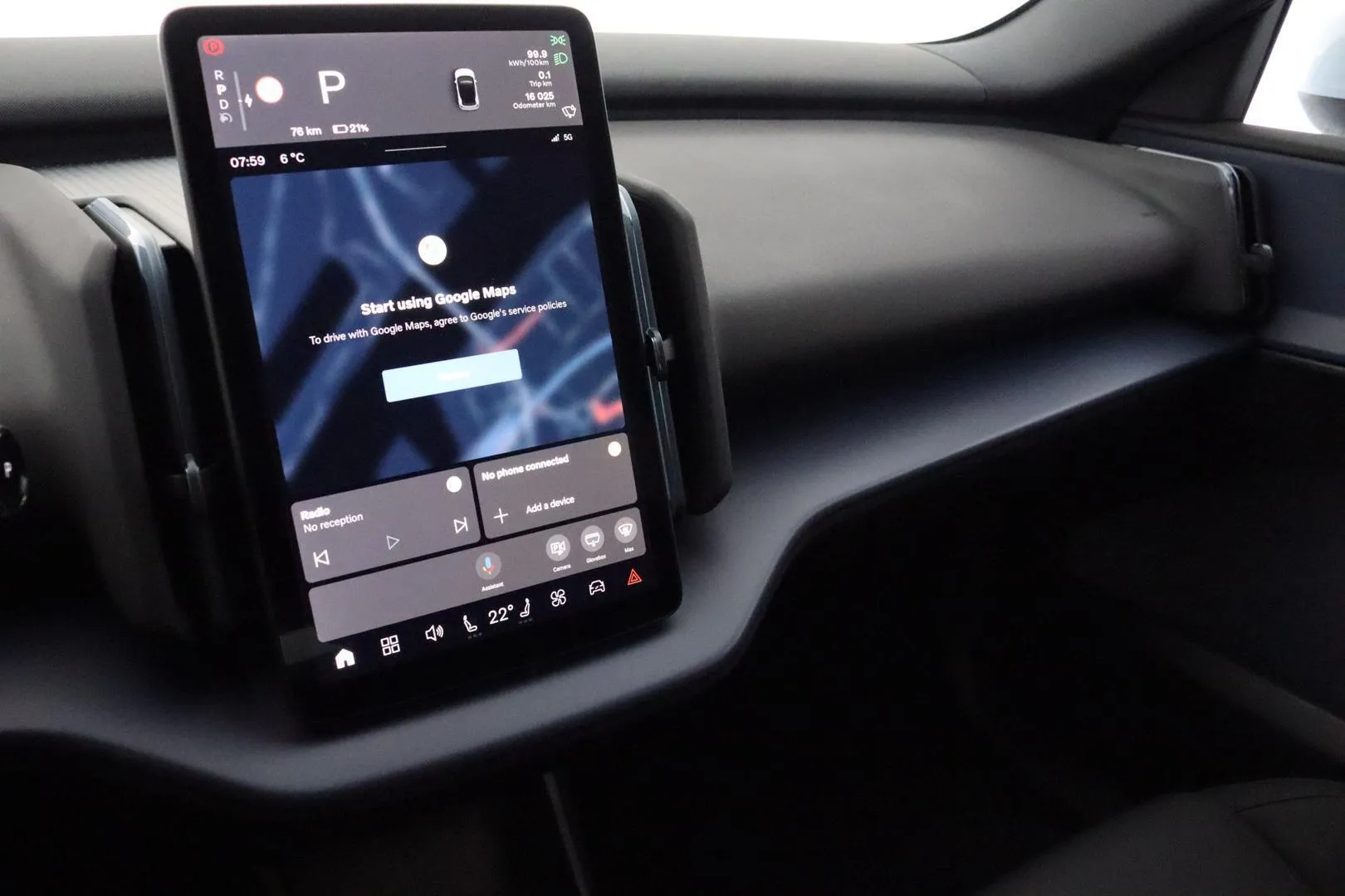 VOLVO EX30 JNO-560 carousel image