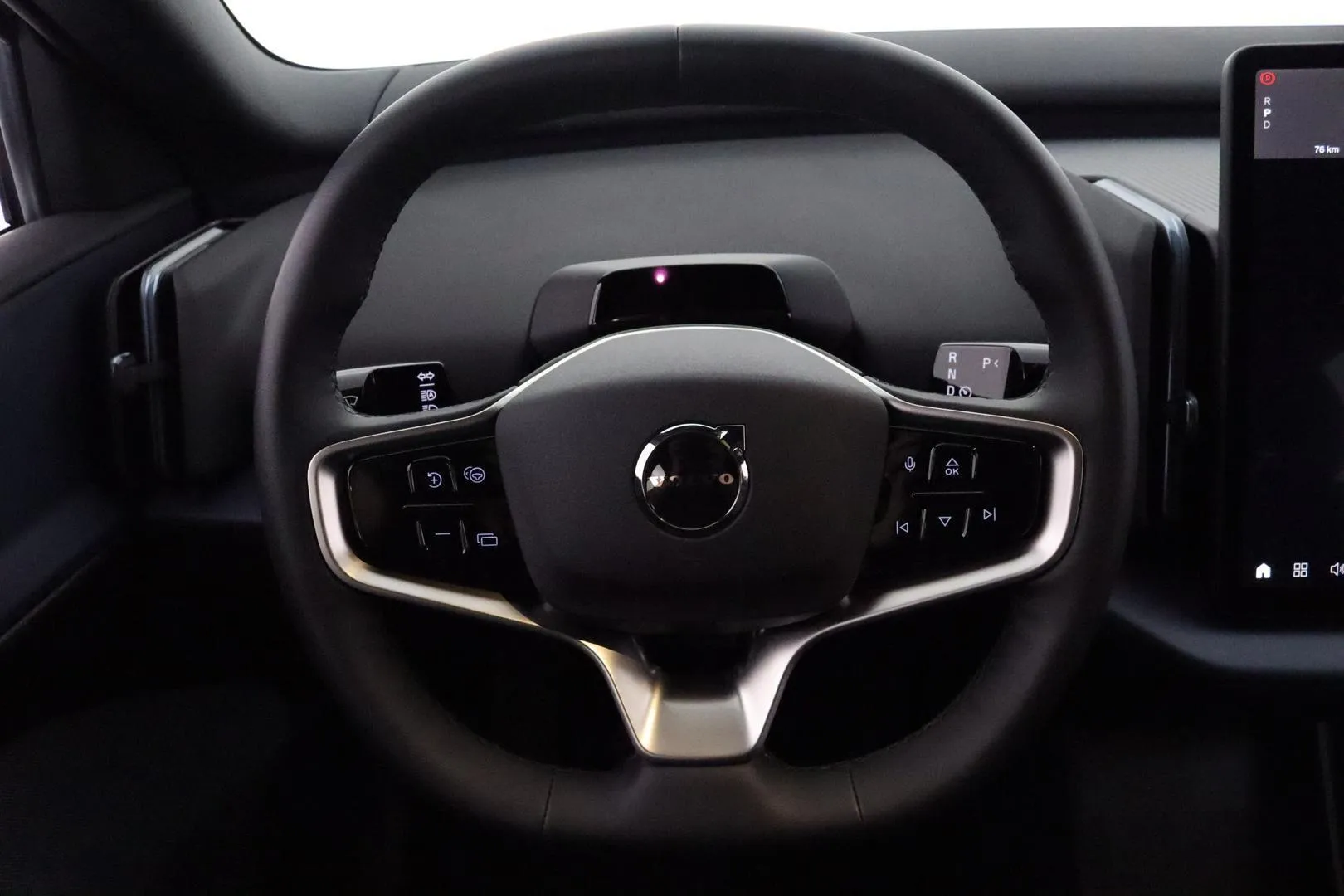 VOLVO EX30 JNO-560 carousel image