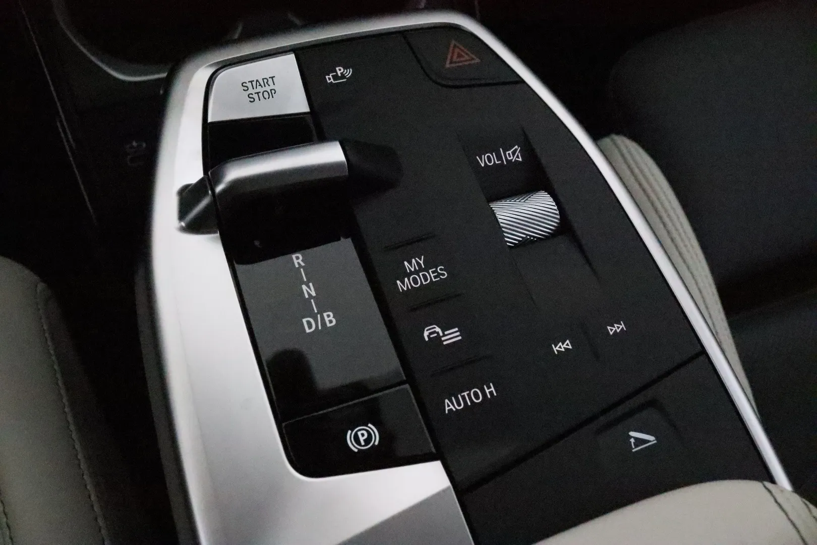 BMW iX2 FSL-859 carousel image