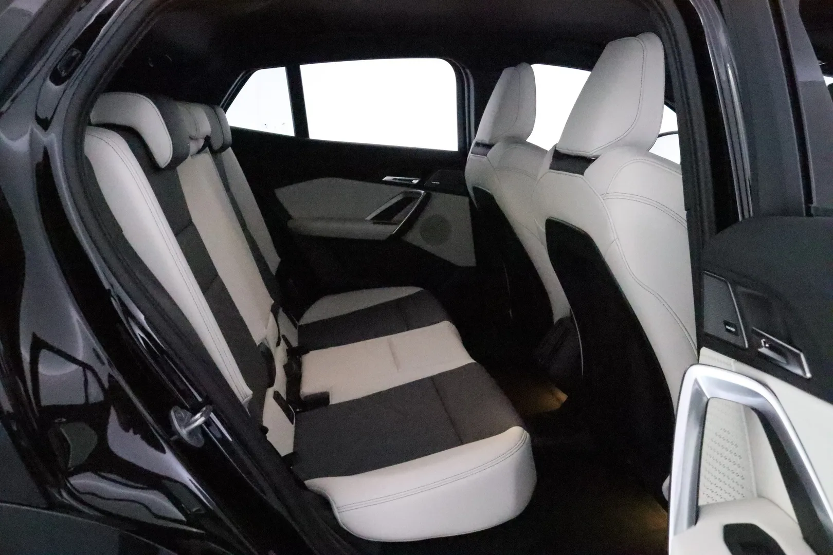 BMW iX2 FSL-859 carousel image