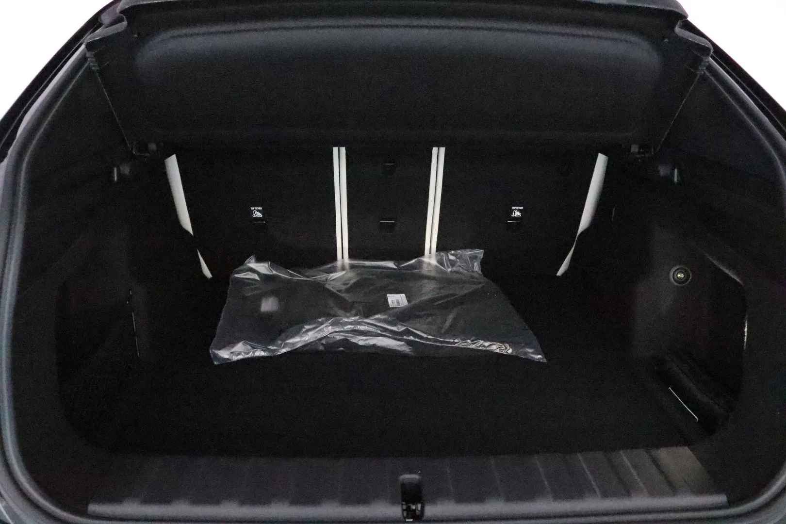 BMW iX2 FSL-859 carousel image