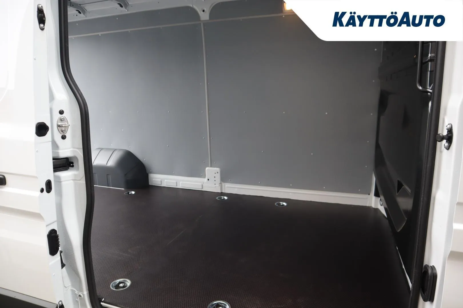 Nissan Interstar FSR-909 carousel image