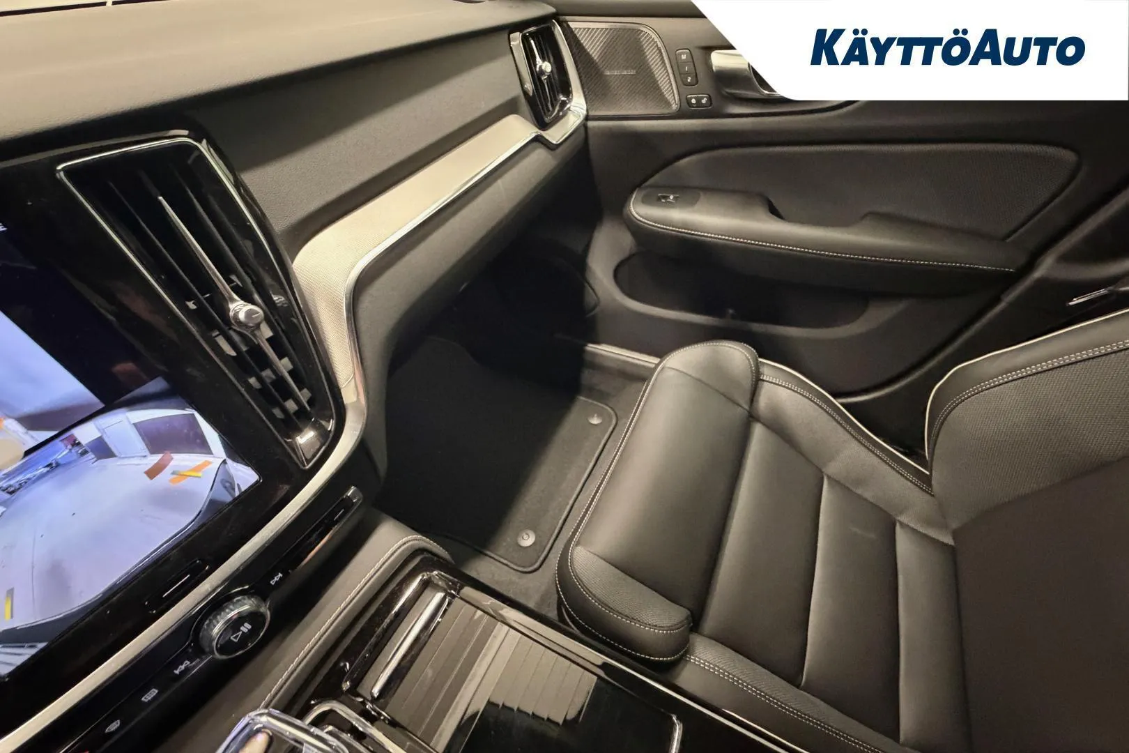 Volvo V60 NON-480 carousel image