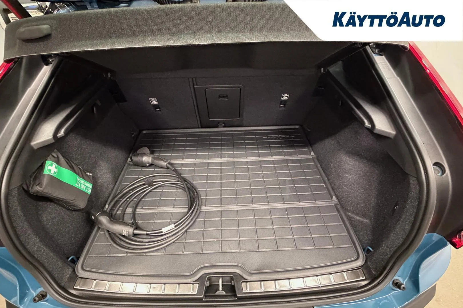 VOLVO EC40 NOH-268 carousel image