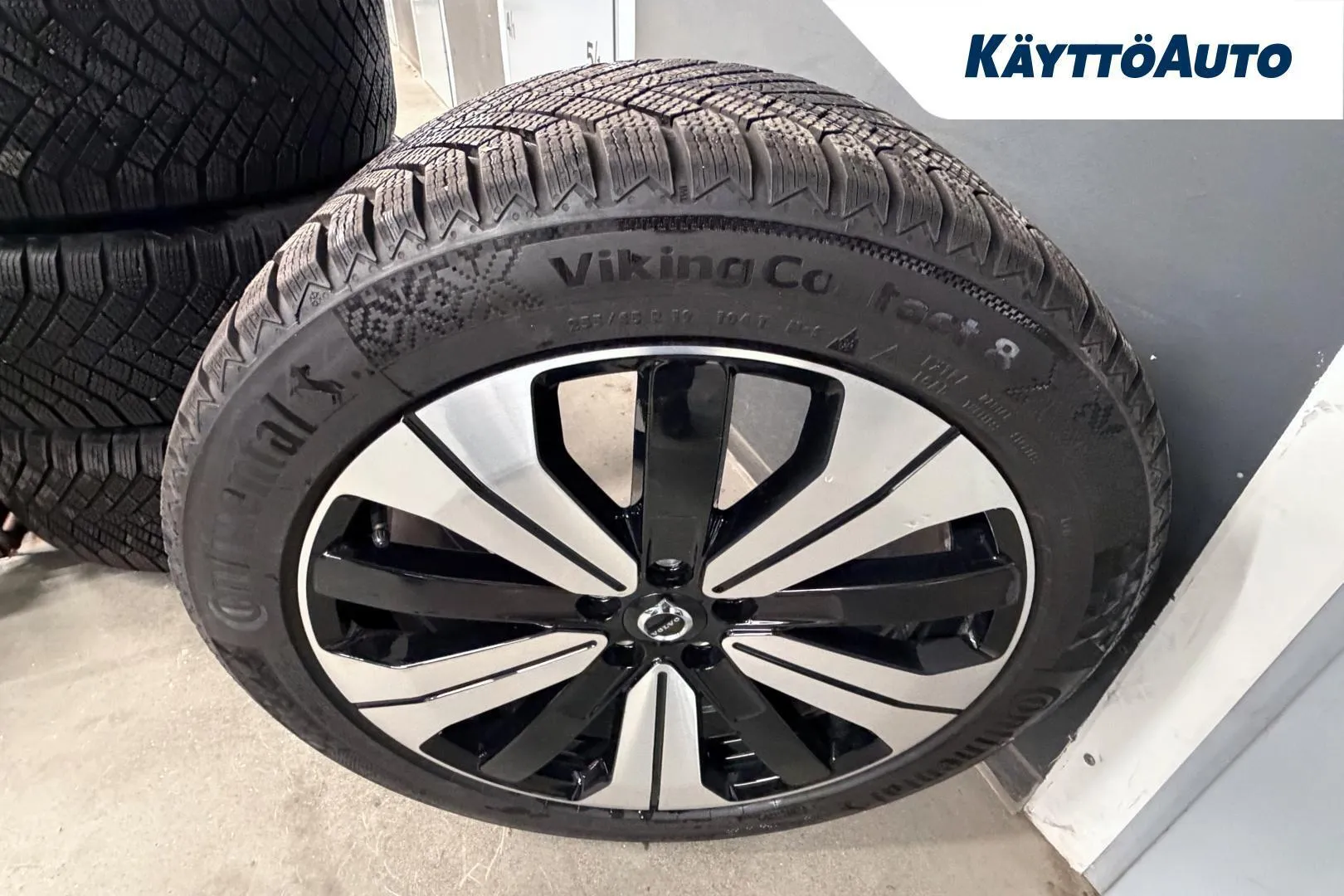 VOLVO EC40 NOH-268 carousel image