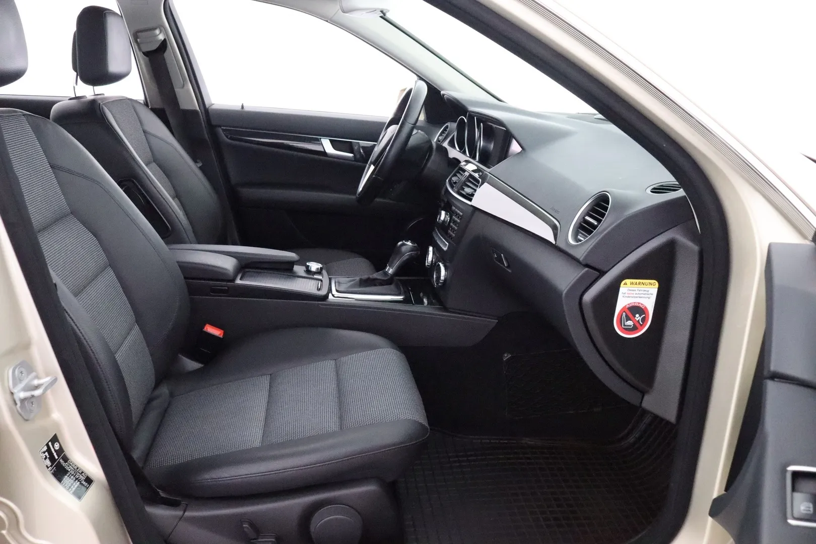 Mercedes-Benz C BXA-590 carousel image