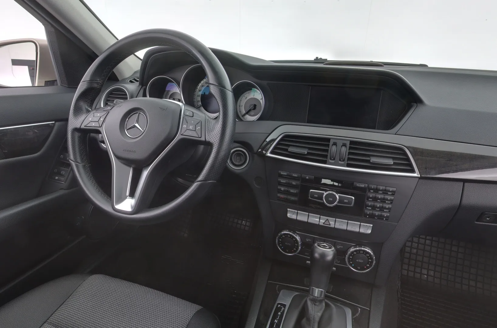 Mercedes-Benz C BXA-590 carousel image