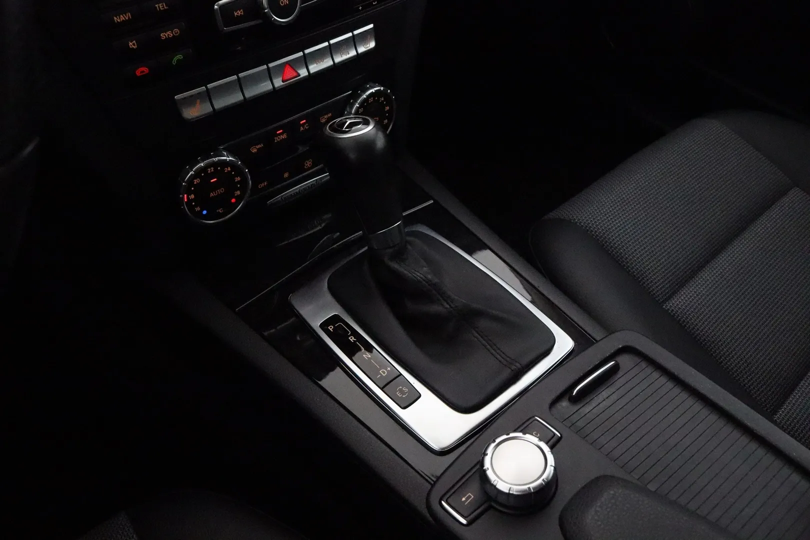 Mercedes-Benz C BXA-590 carousel image