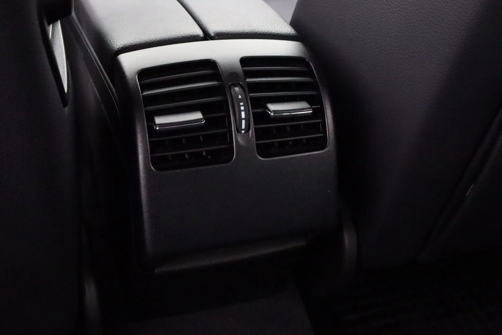 Mercedes-Benz C BXA-590 carousel image