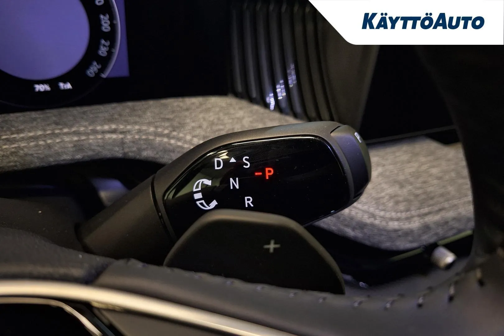 Skoda Superb ZPZ-989 carousel image