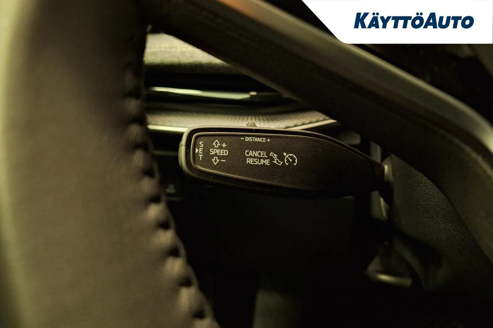 Skoda Superb ZPZ-989 carousel image