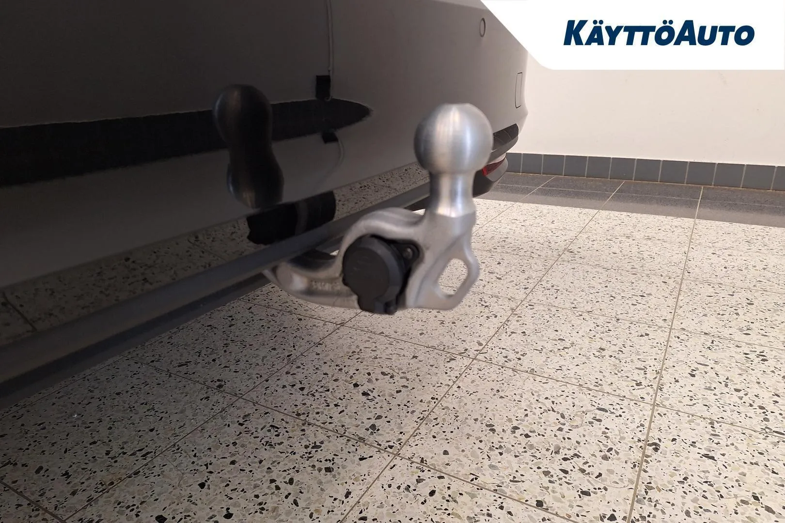 Skoda Superb ZPZ-989 carousel image