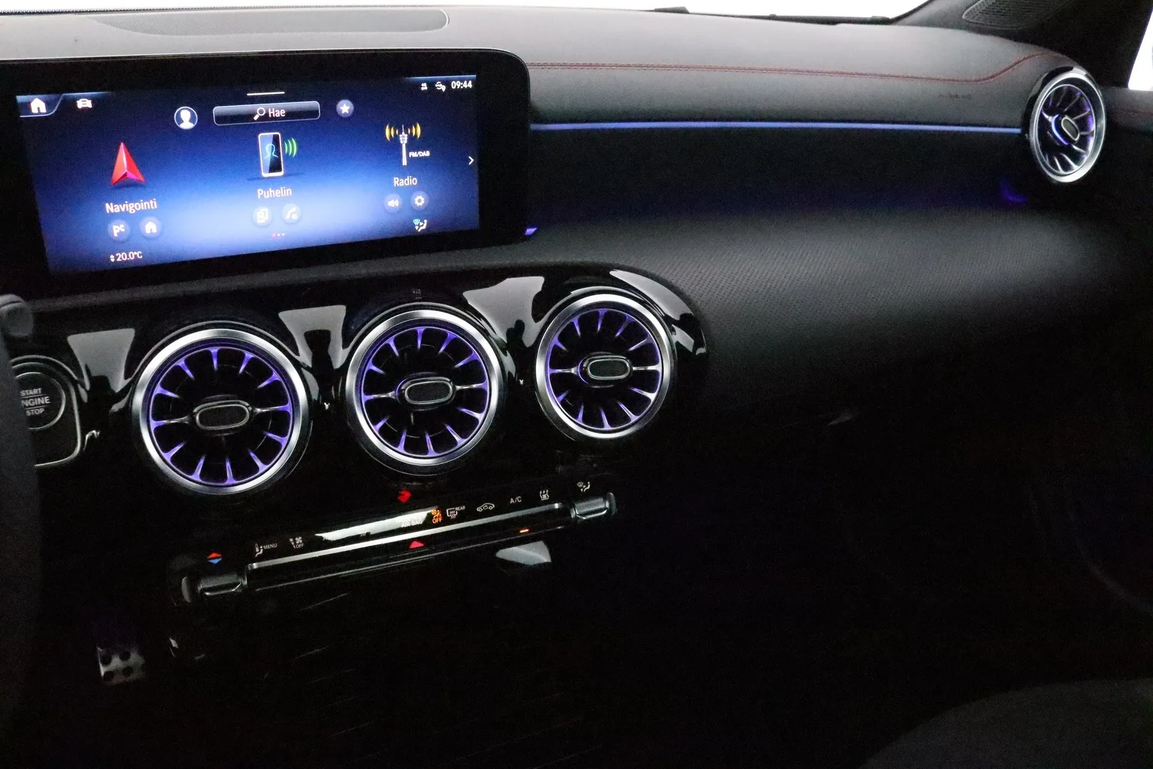 Mercedes-Benz CLA LSO-758 carousel image