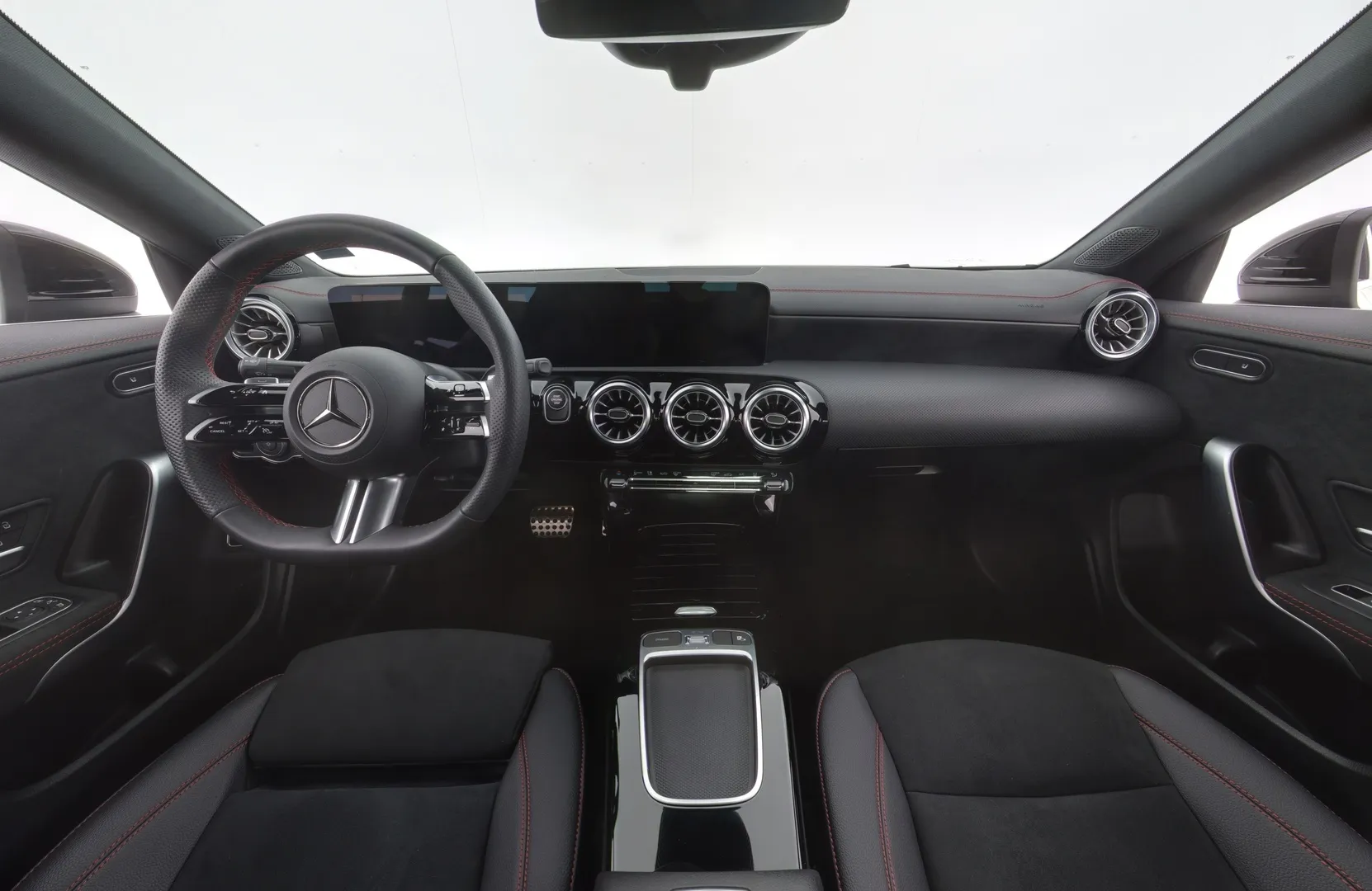 Mercedes-Benz CLA LSO-758 carousel image