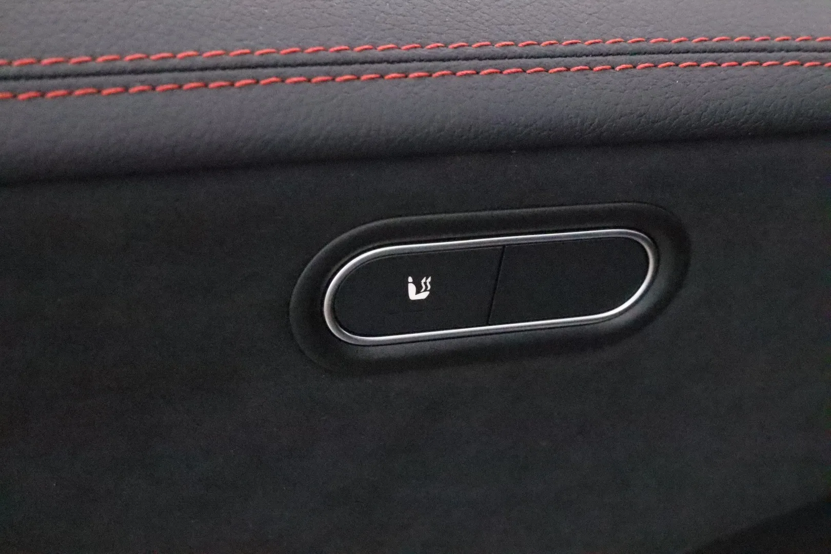 Mercedes-Benz CLA LSO-758 carousel image