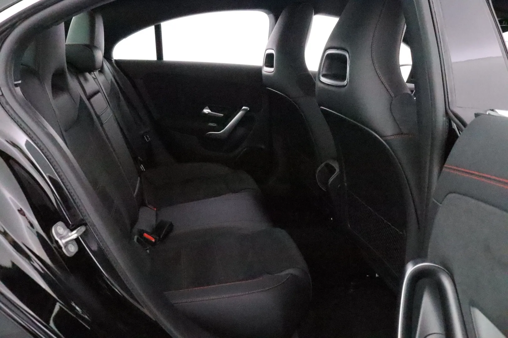 Mercedes-Benz CLA LSO-758 carousel image