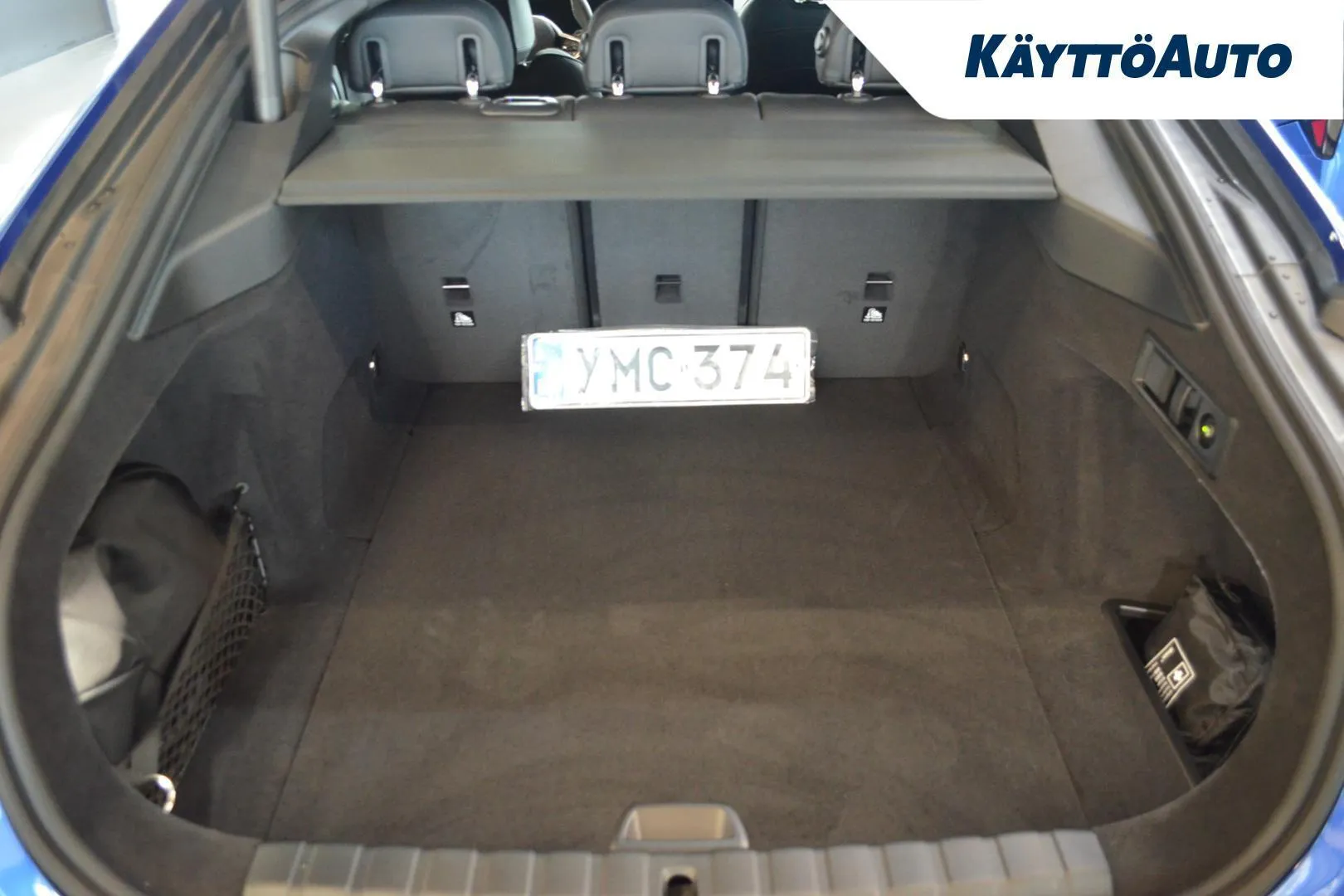 BMW I4 M60 YMC-374 carousel image