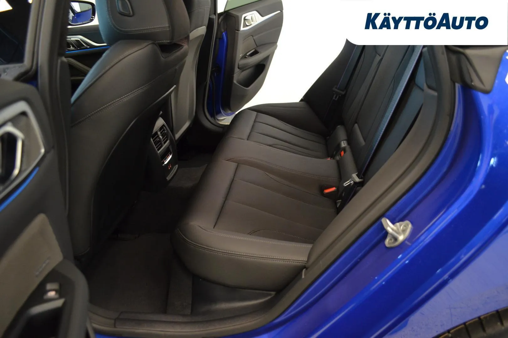 BMW I4 M60 YMC-374 carousel image