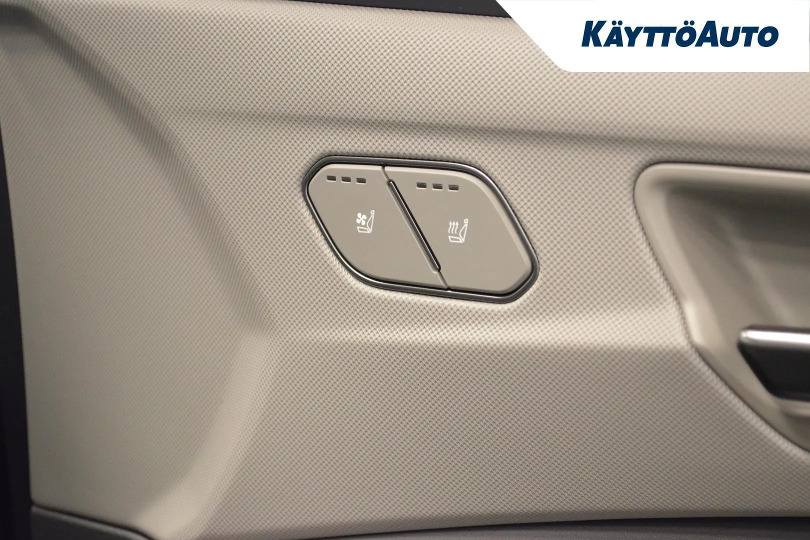 Kia EV5 XTS-680 carousel image