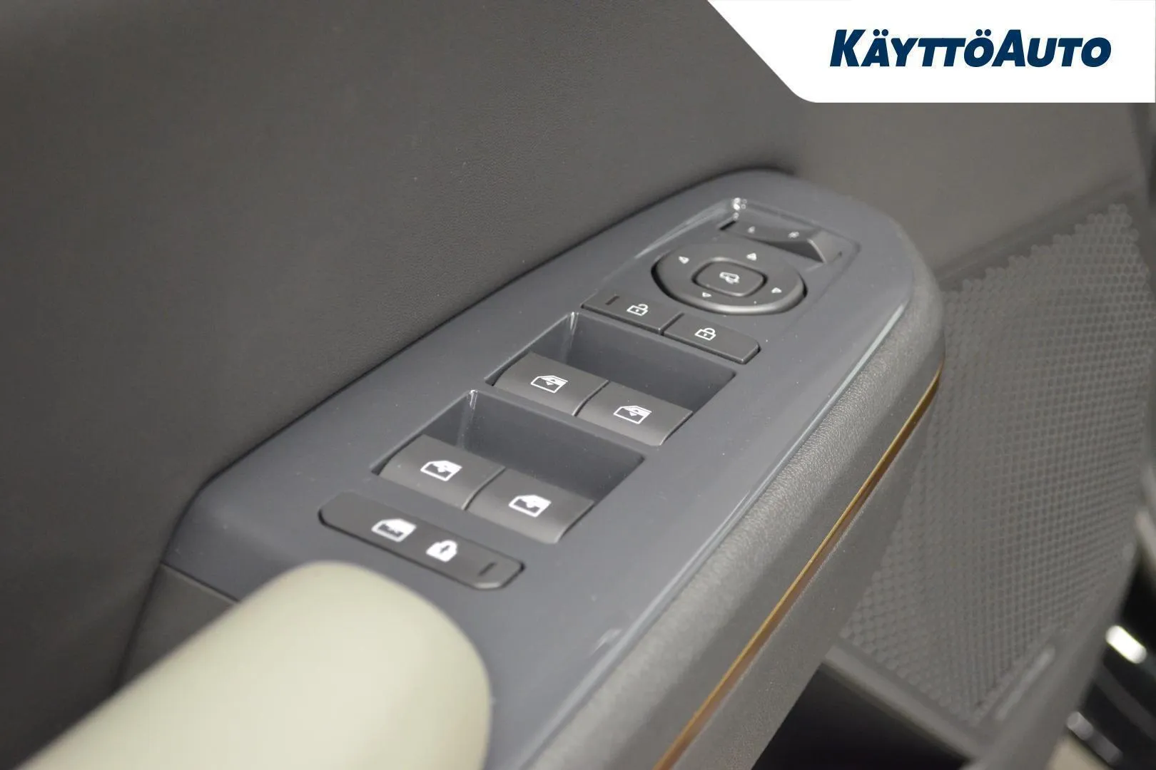 Kia EV5 XTS-680 carousel image