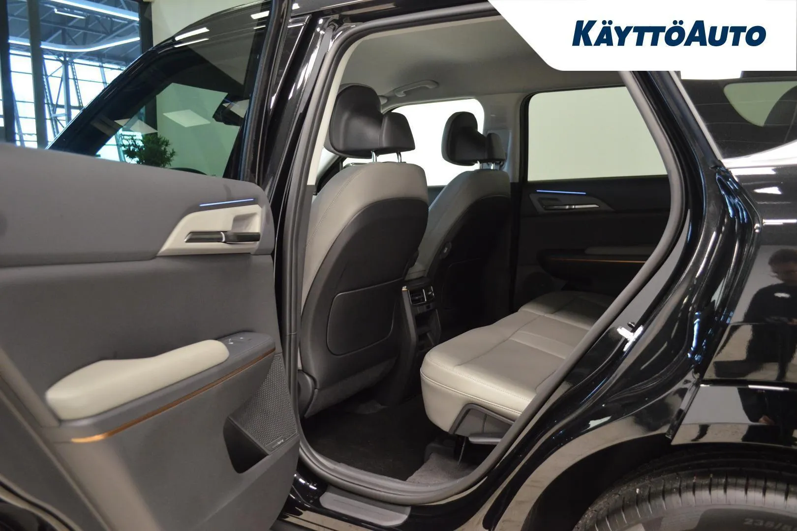 Kia EV5 XTS-680 carousel image