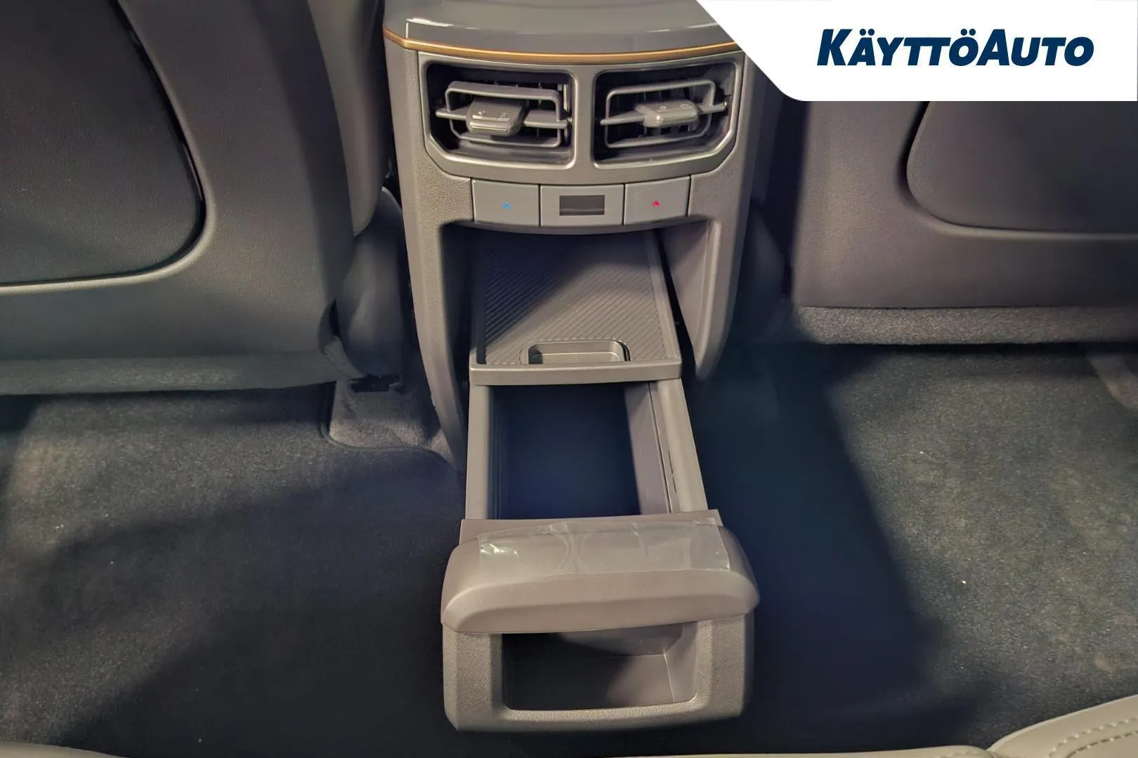 Kia EV5 XTS-680 carousel image