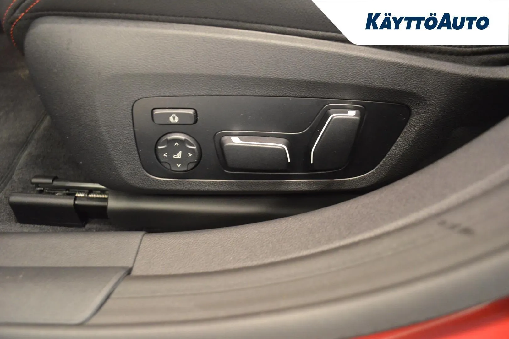 BMW I4 M60 YMJ-369 carousel image