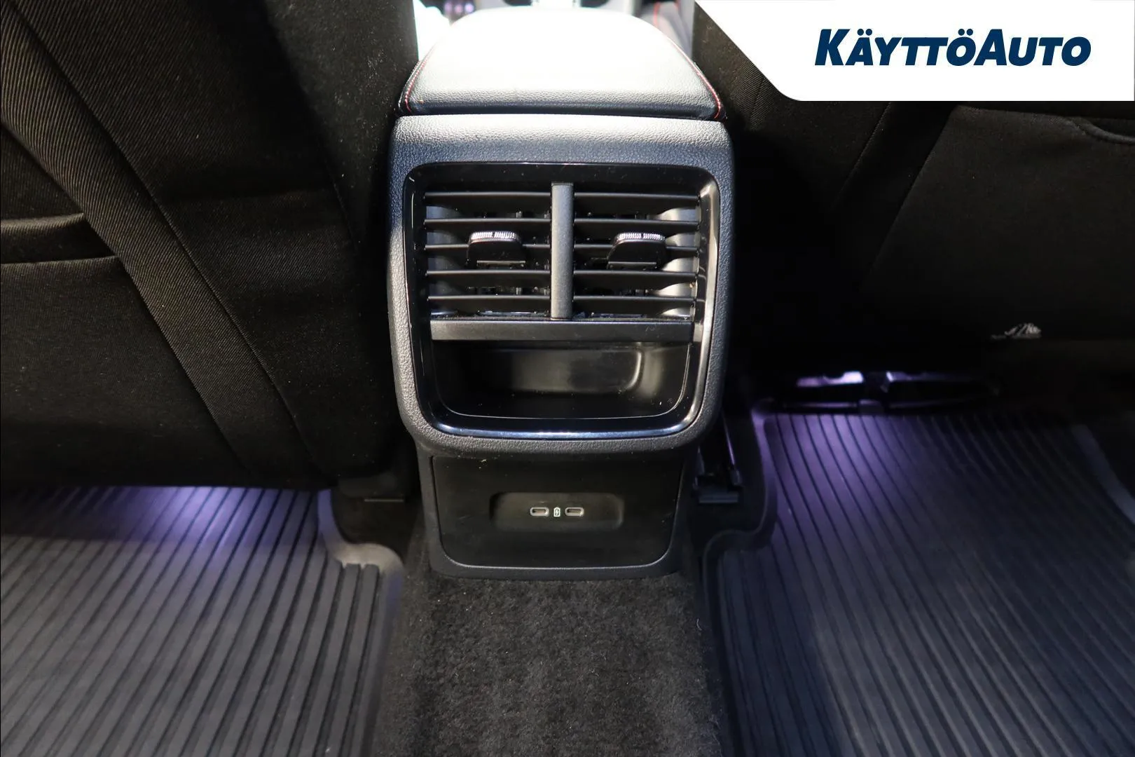 Skoda Octavia KVR-379 carousel image