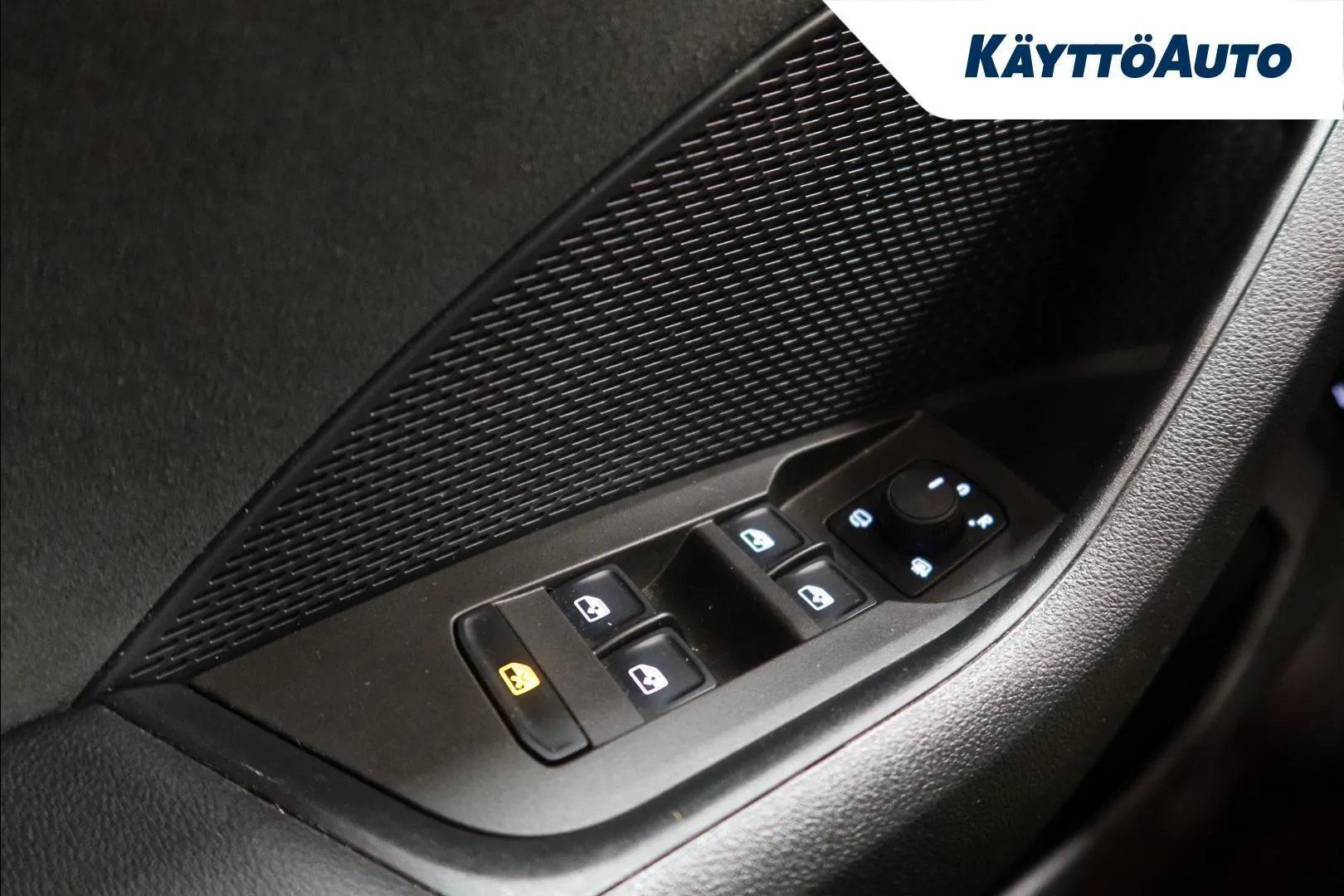 Skoda Octavia KVR-379 carousel image