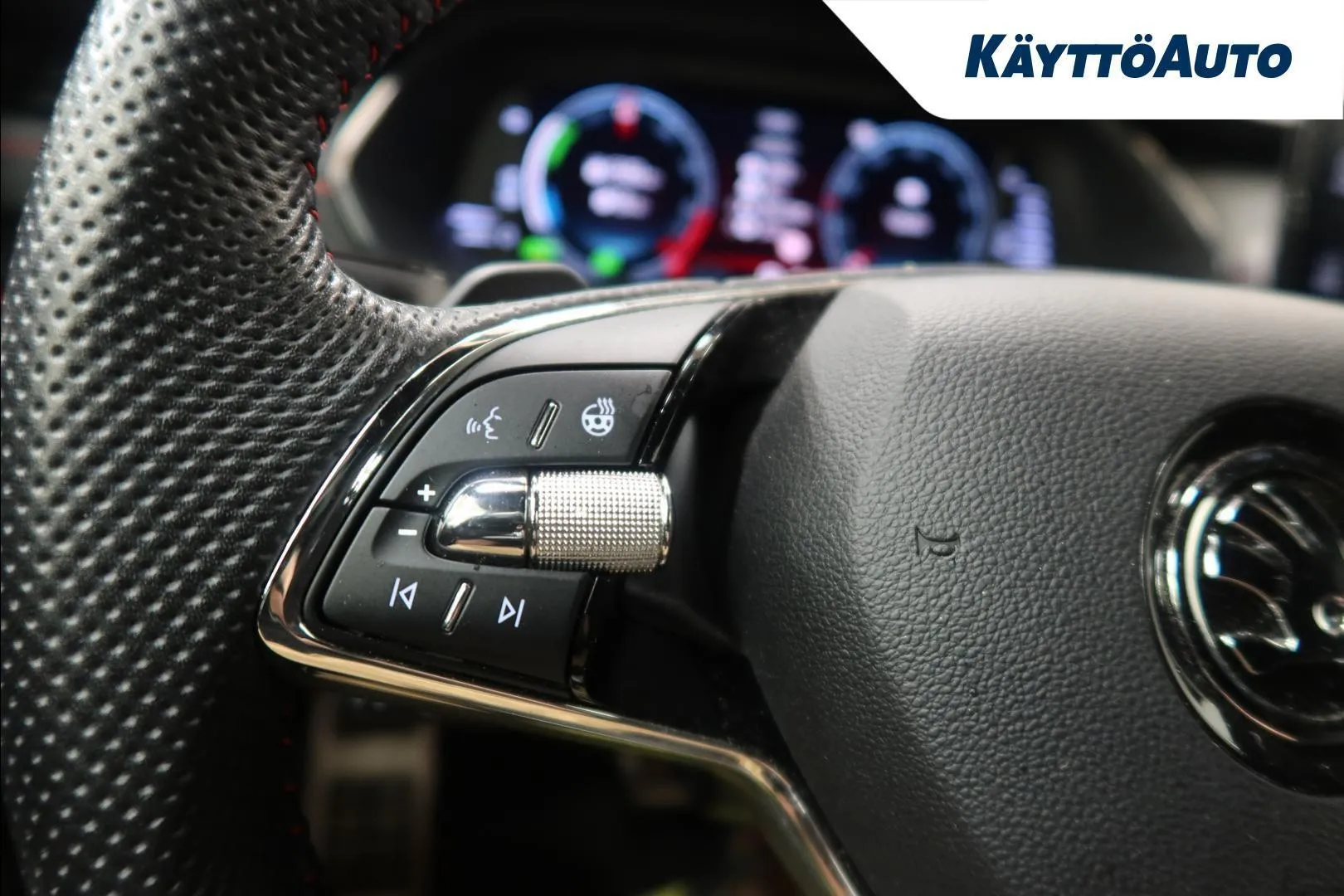 Skoda Octavia KVR-379 carousel image