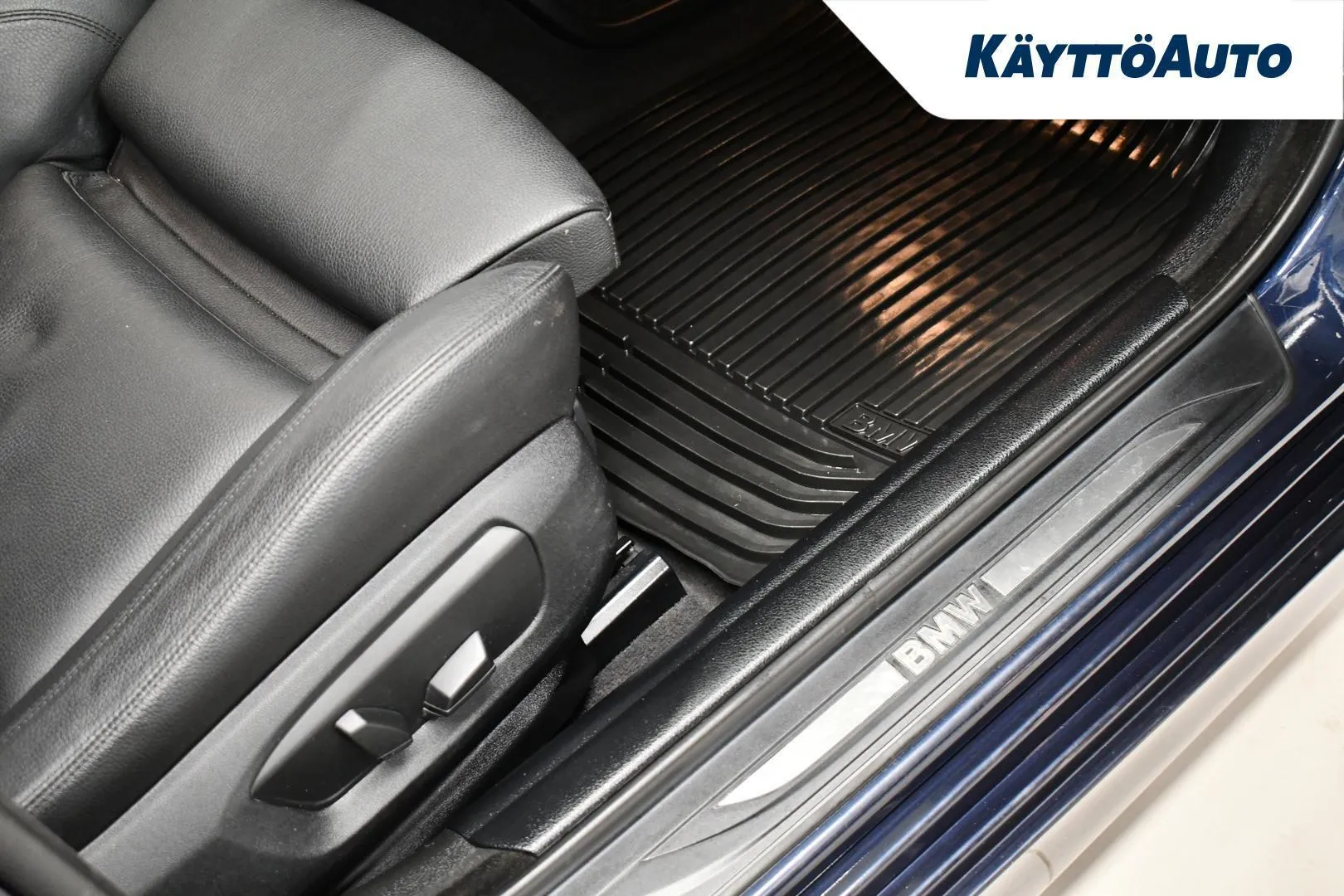 BMW 520 ZKT-718 carousel image