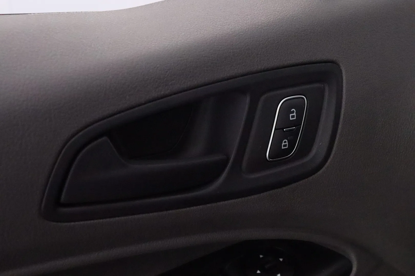 Ford Transit Connect FSN-421 carousel image