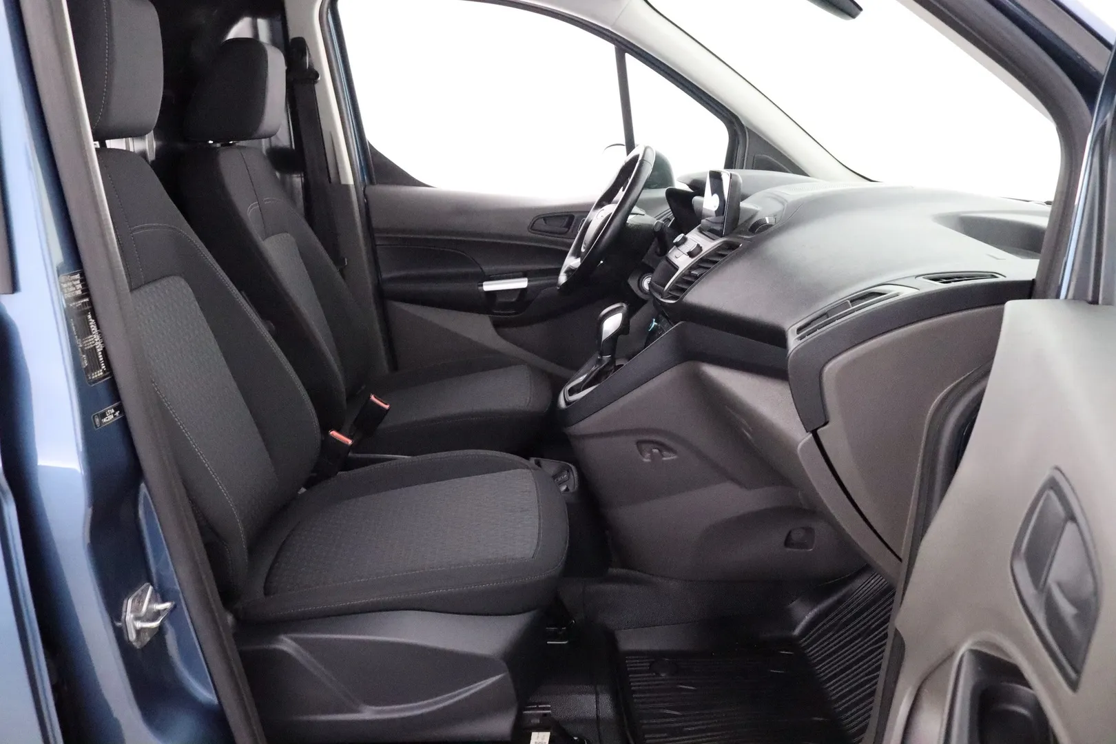 Ford Transit Connect FSN-421 carousel image