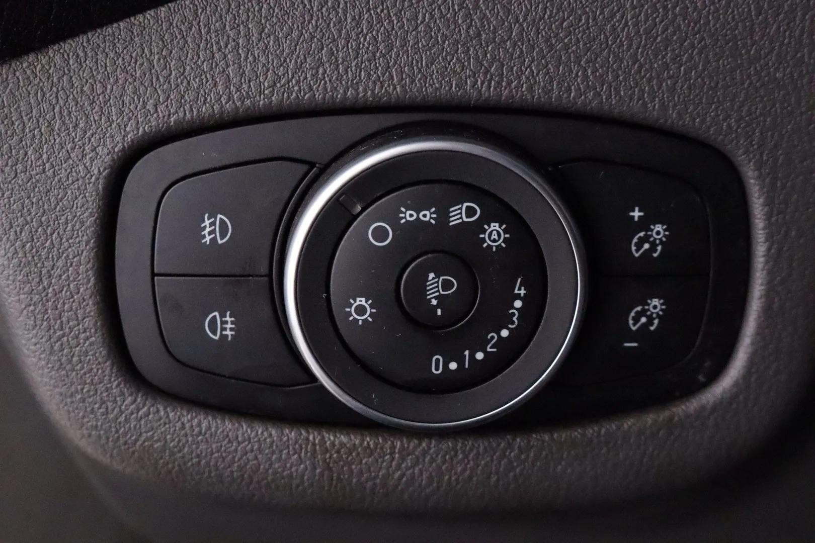 Ford Transit Connect FSN-421 carousel image