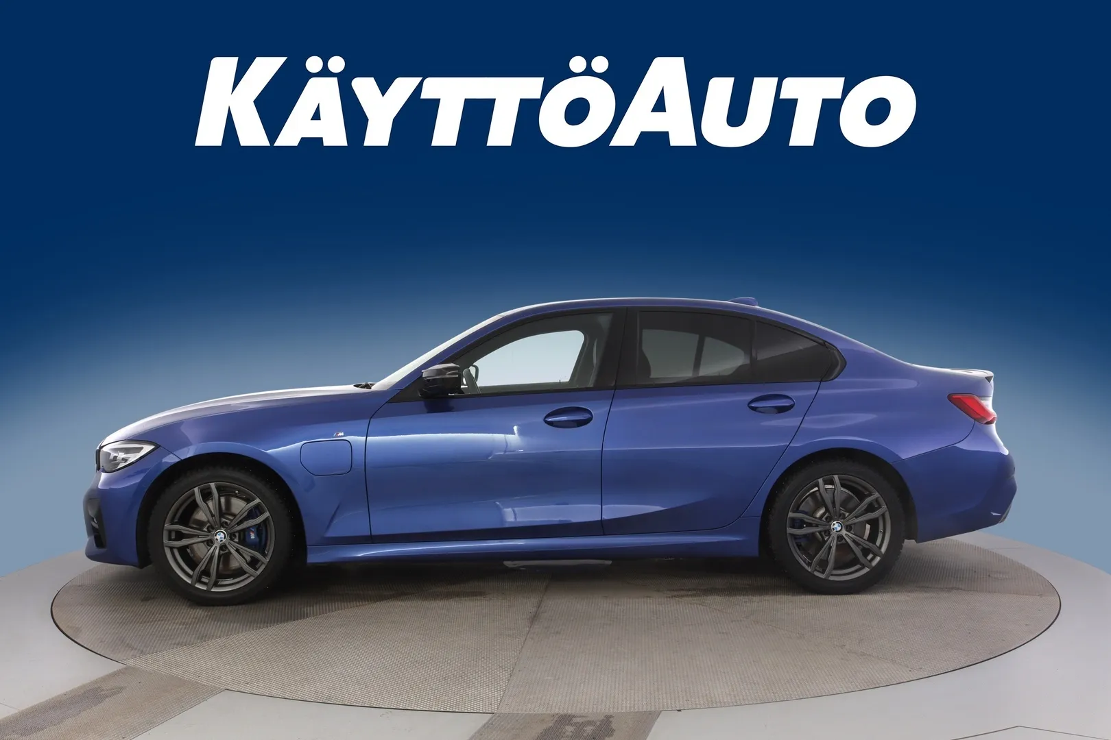 BMW 330 NMZ-600 carousel image