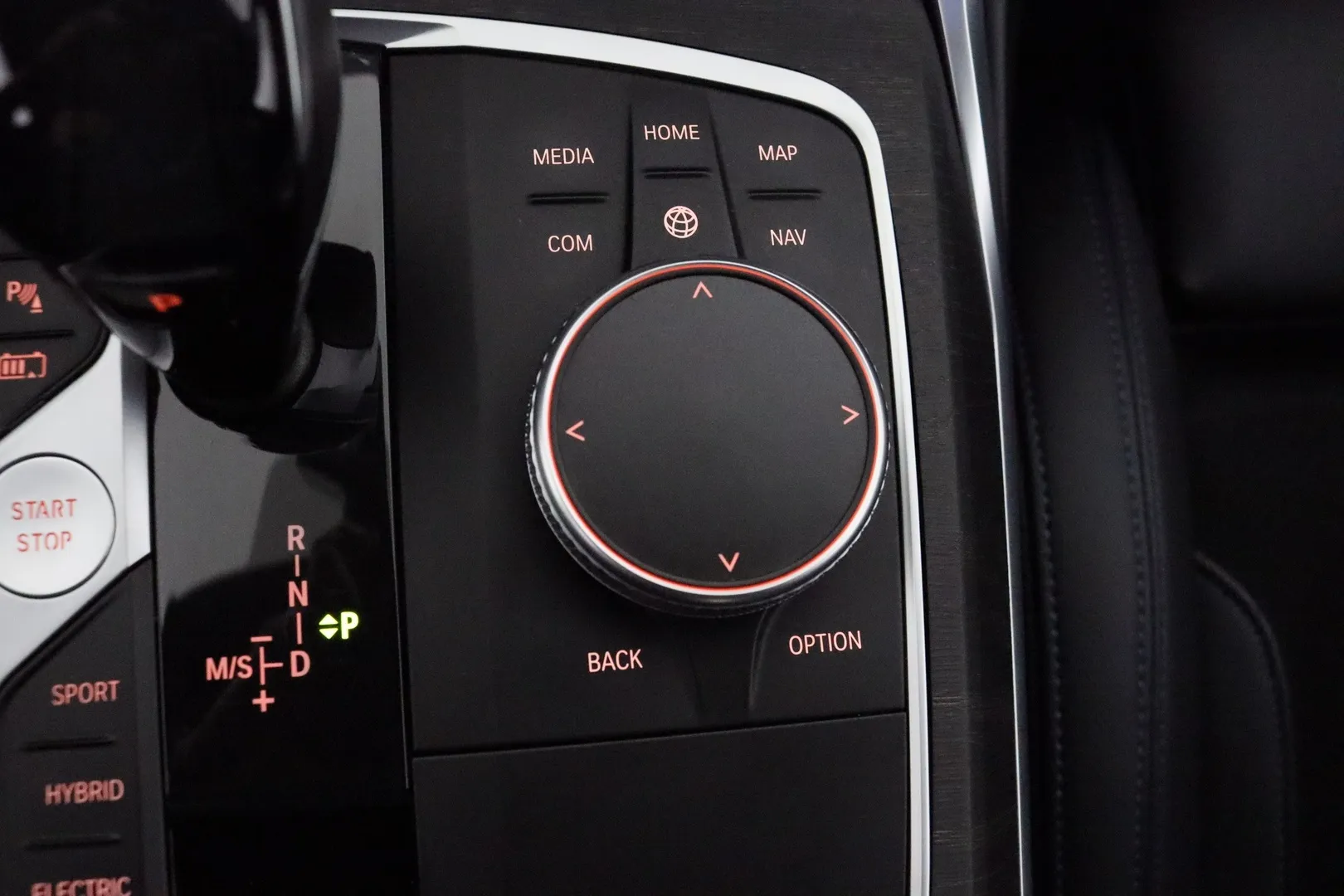 BMW 330 NMZ-600 carousel image