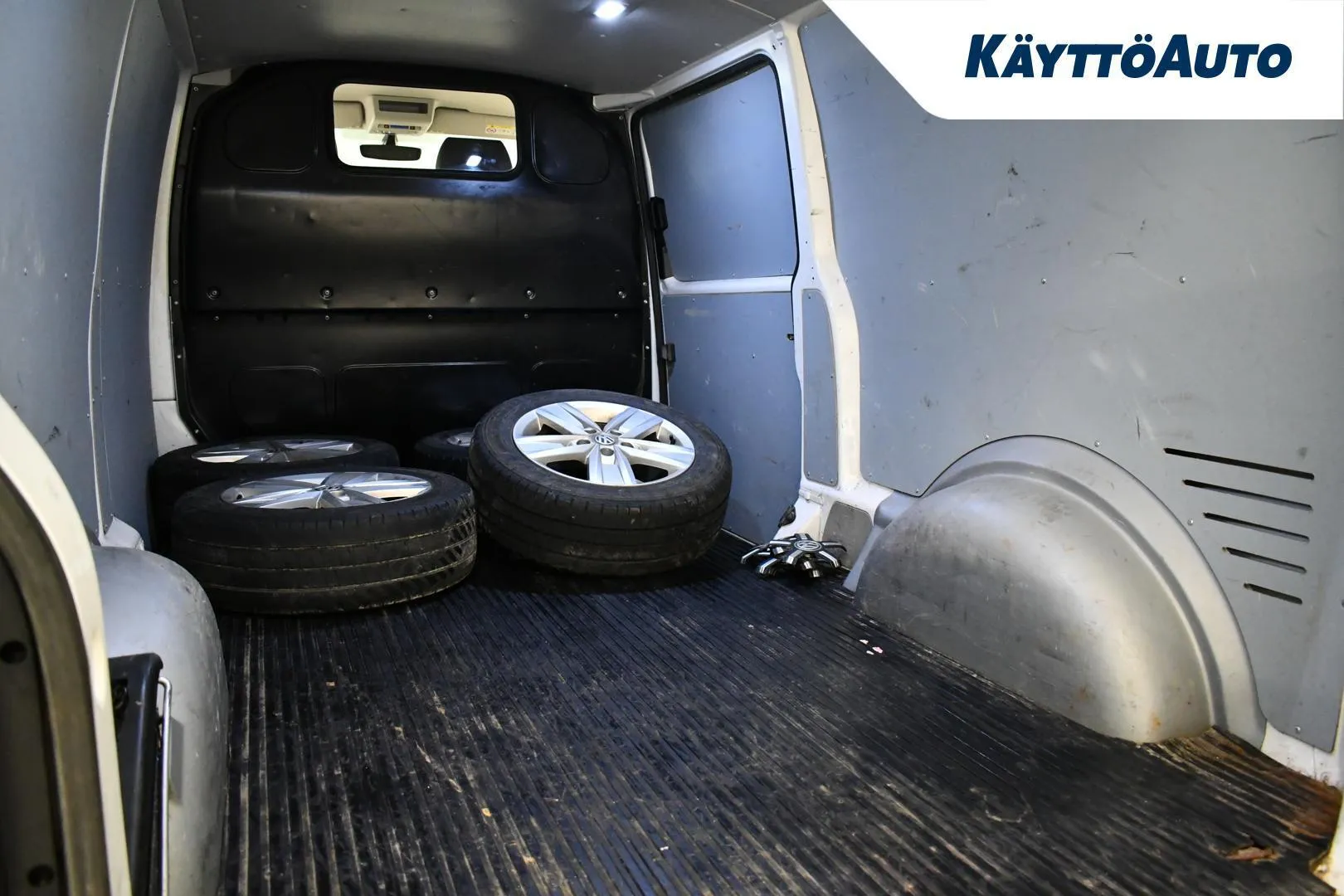 Volkswagen Transporter YLE-110 carousel image