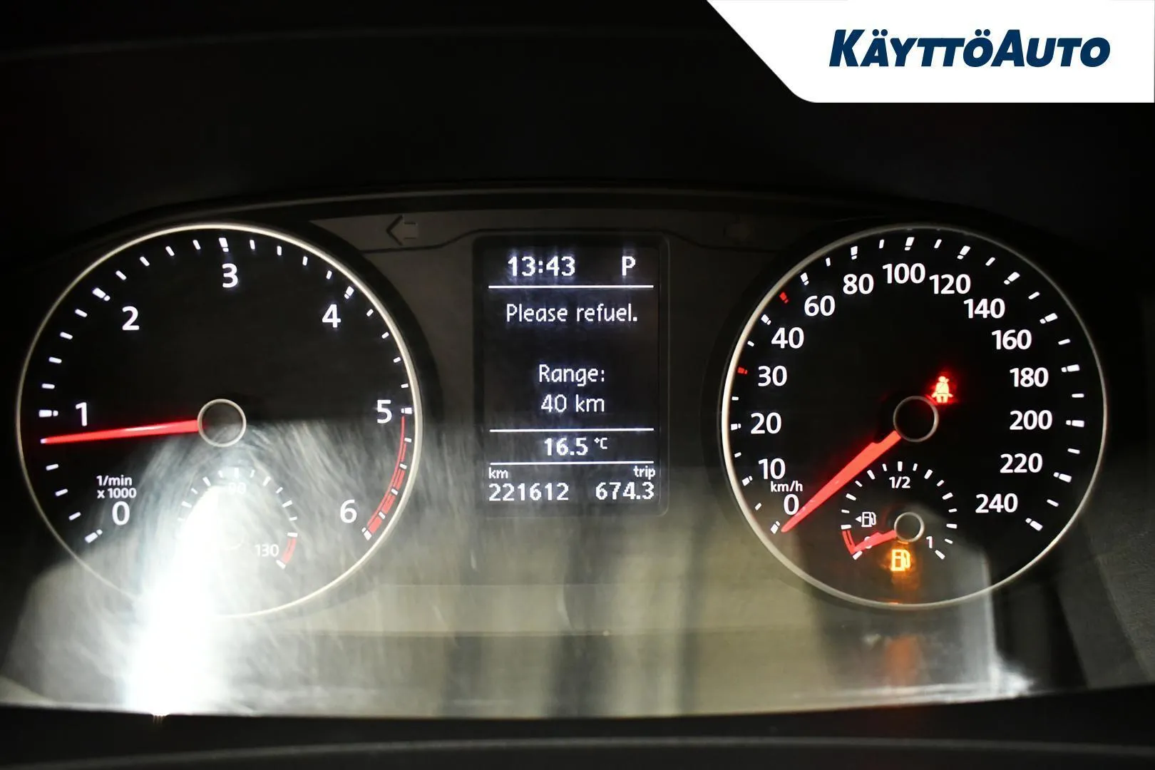 Volkswagen Transporter YLE-110 carousel image