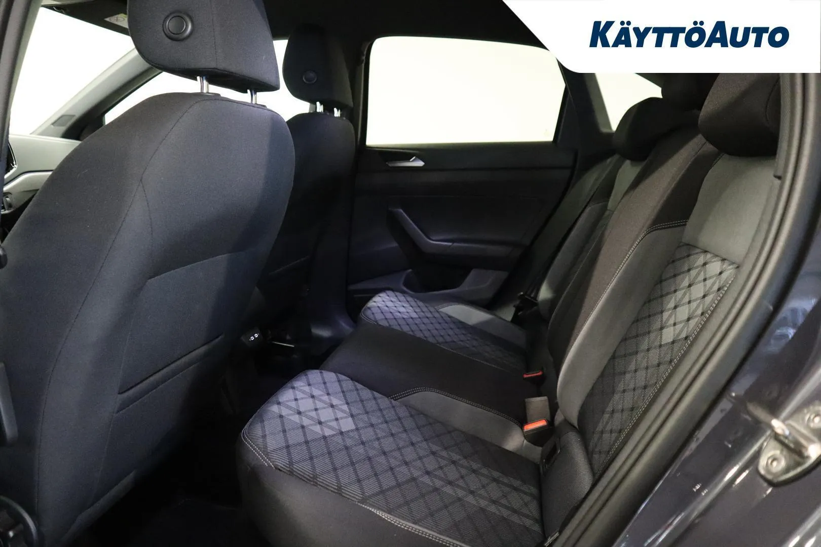 Volkswagen Taigo EVL-570 carousel image