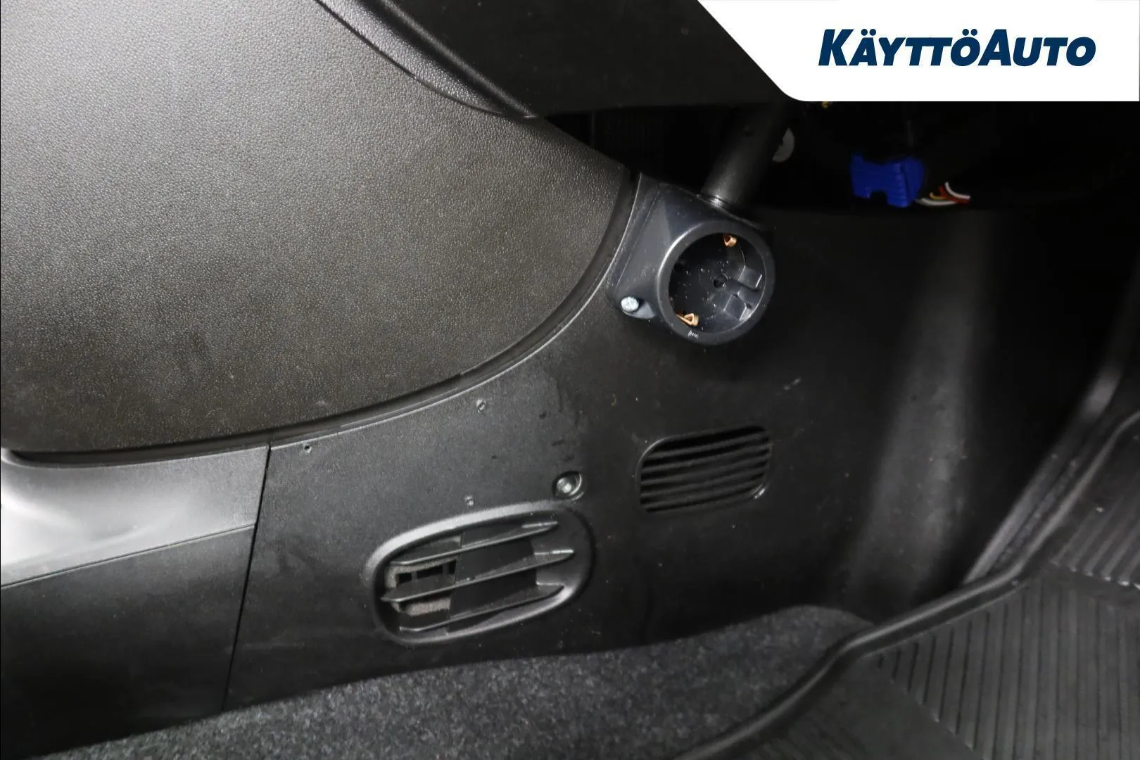 Fiat 500 XPN-967 carousel image